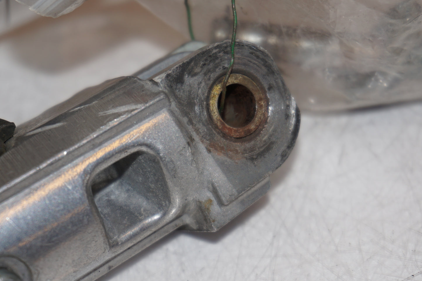 Extrabild1 på Fotpinne från en Suzuki GSX-R 1100 -1993 motorcykel.