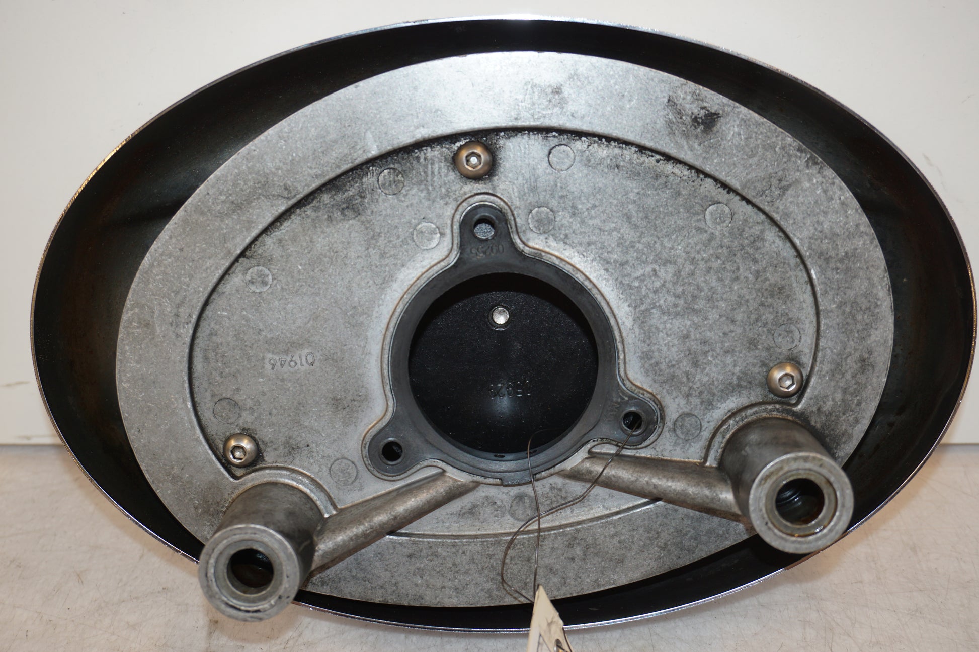 Snett nerifrån på Luftburk från en H-D Touring Ultra Classic FLHTCU/I -2009 motorcykel.