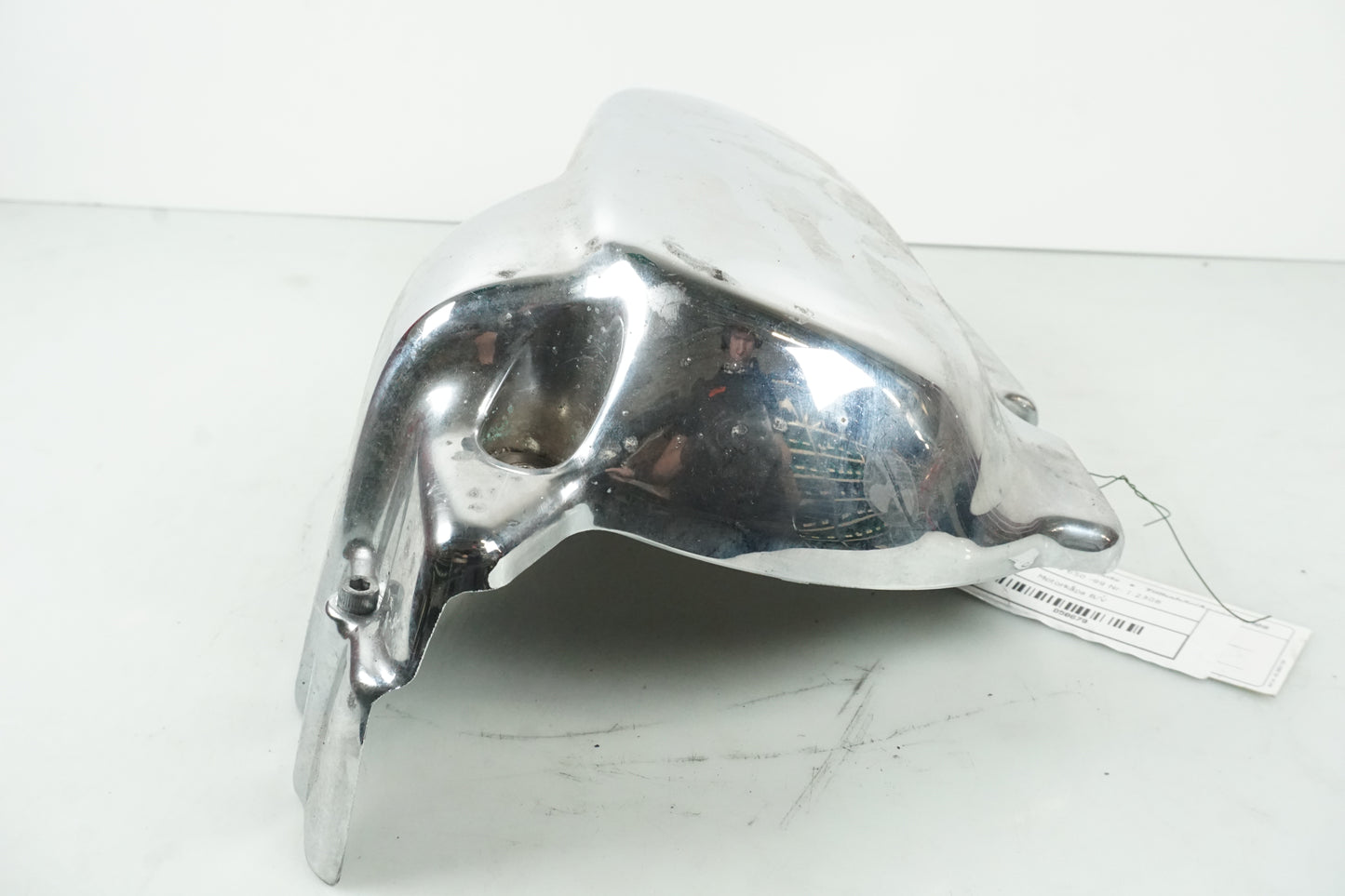 Höger sida på Motorkåpa från en Yamaha XVS 650 -1999 motorcykel.