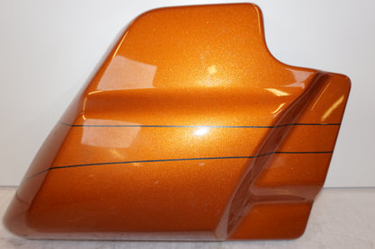 Framsidan på Sidopanel från en H-D Street Glide FLHX -2015 motorcykel.