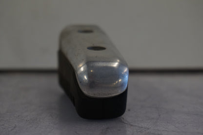 Snett uppifrån på Fotpinne från en Suzuki DL 1000 -2004 motorcykel.