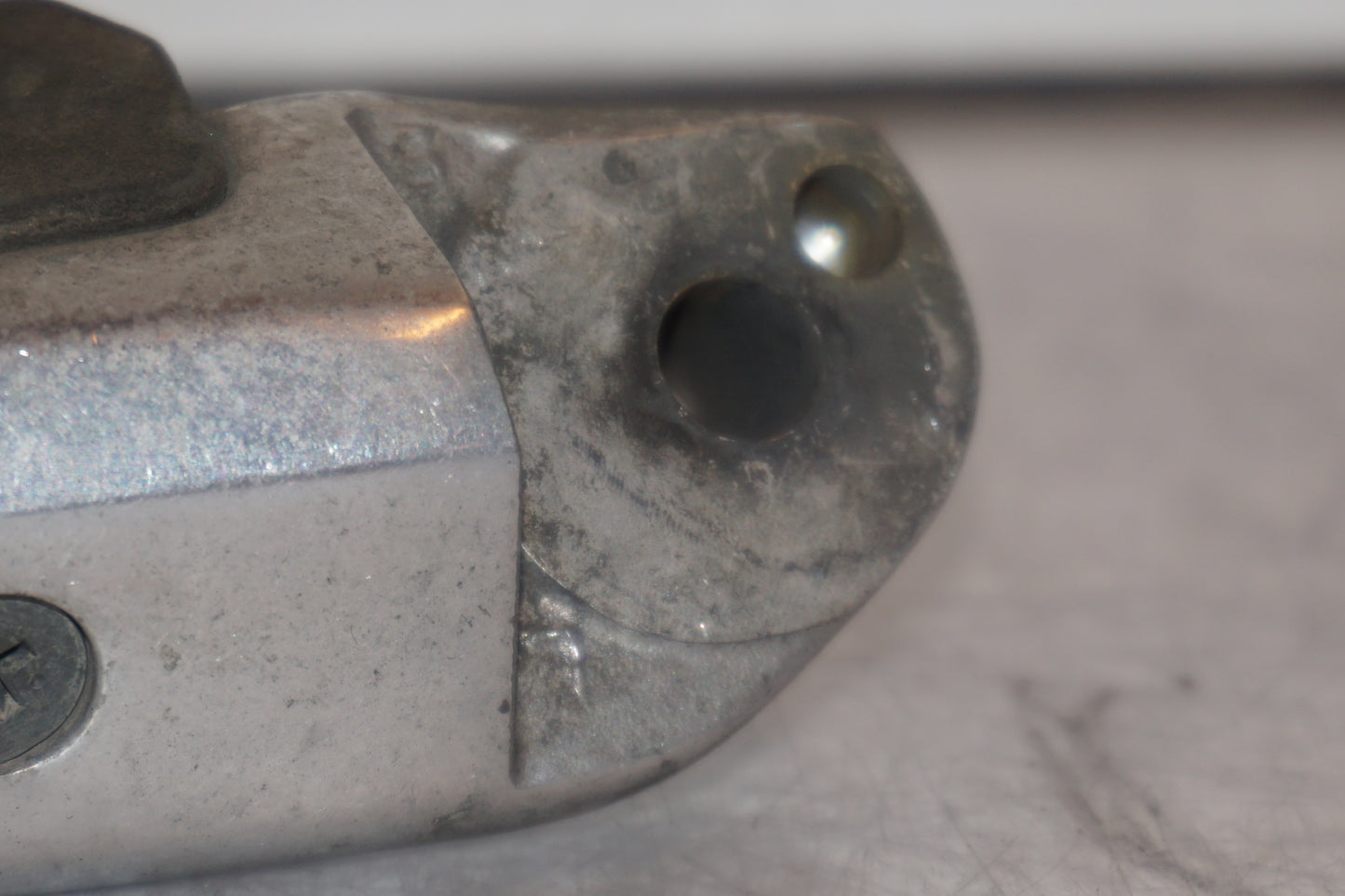 Extrabild1 på Fotpinne från en Suzuki DL 1000 -2004 motorcykel.