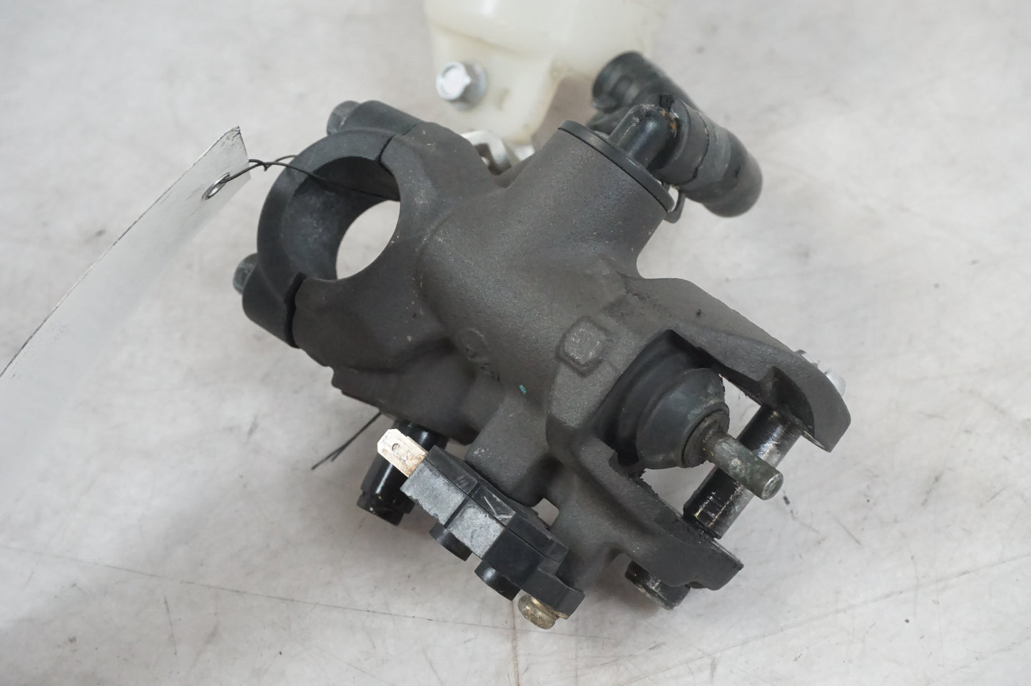 Brake master cylinder