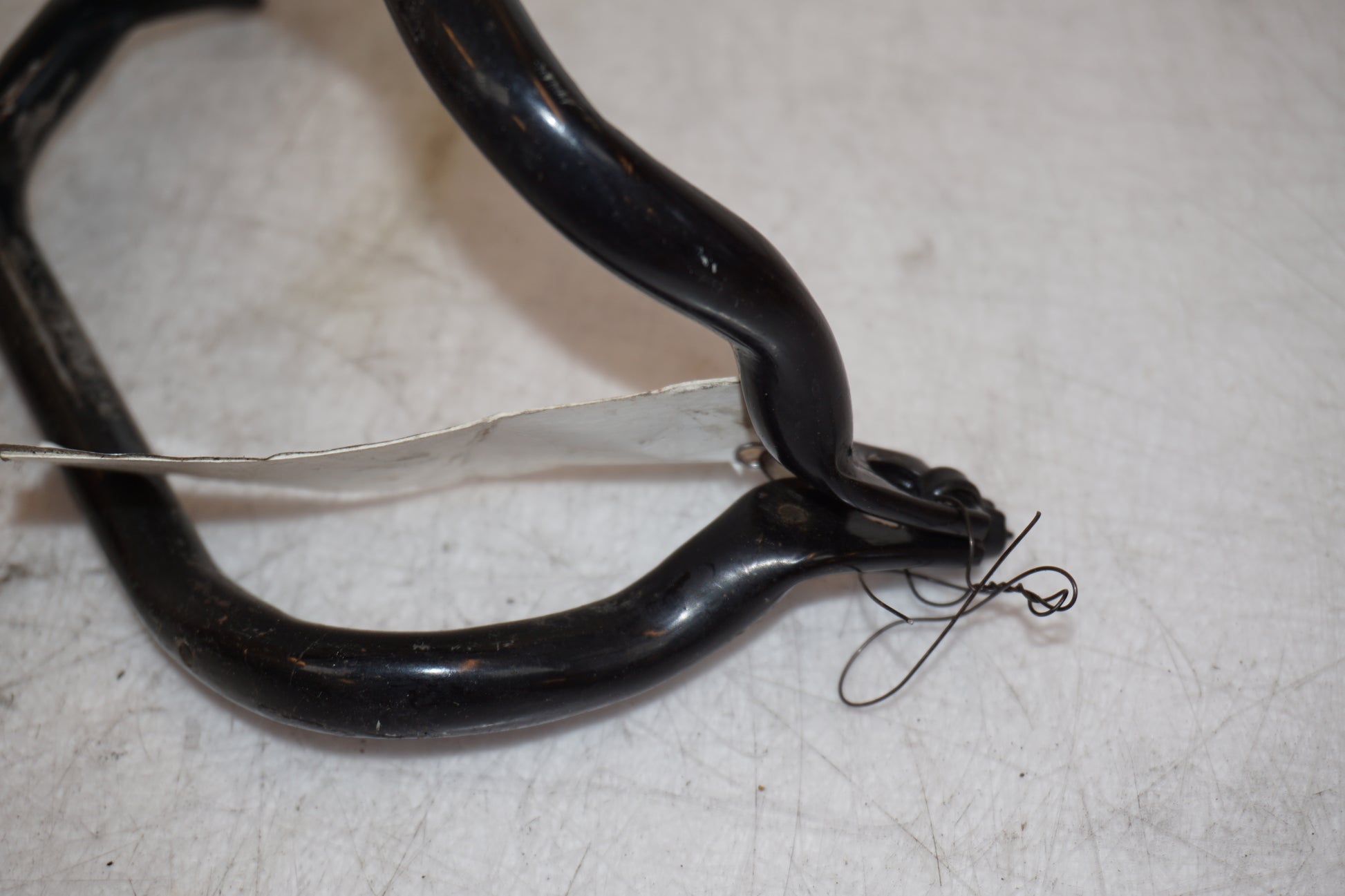 Extrabild1 på Passagerarhandtag från en Yamaha XV 400 -1983 motorcykel.