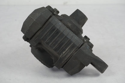 Snett nerifrån på Bromsok från en Suzuki GSF 600 -2000 motorcykel.