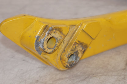 Snett uppifrån på Passagerarhandtag från en Yamaha XJR 1300 -2001 motorcykel.