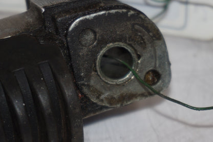 Extrabild1 på Fotpinne från en Suzuki RF 900 R -1998 motorcykel.