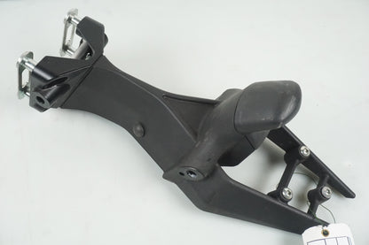 Framsidan på Skylthållare från en Ducati 848 EVO -2012 motorcykel.