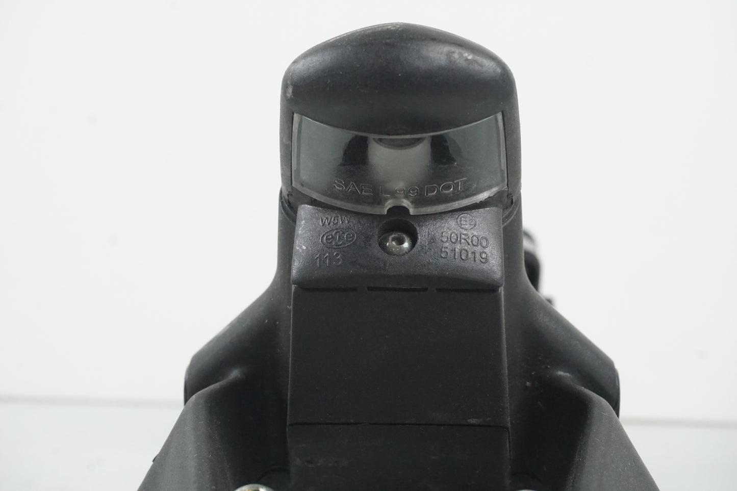 Höger sida på Skylthållare från en Ducati 848 EVO -2012 motorcykel.