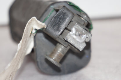 Snett nerifrån på Fotpinne från en Suzuki GSX 1100 F -1990 motorcykel.