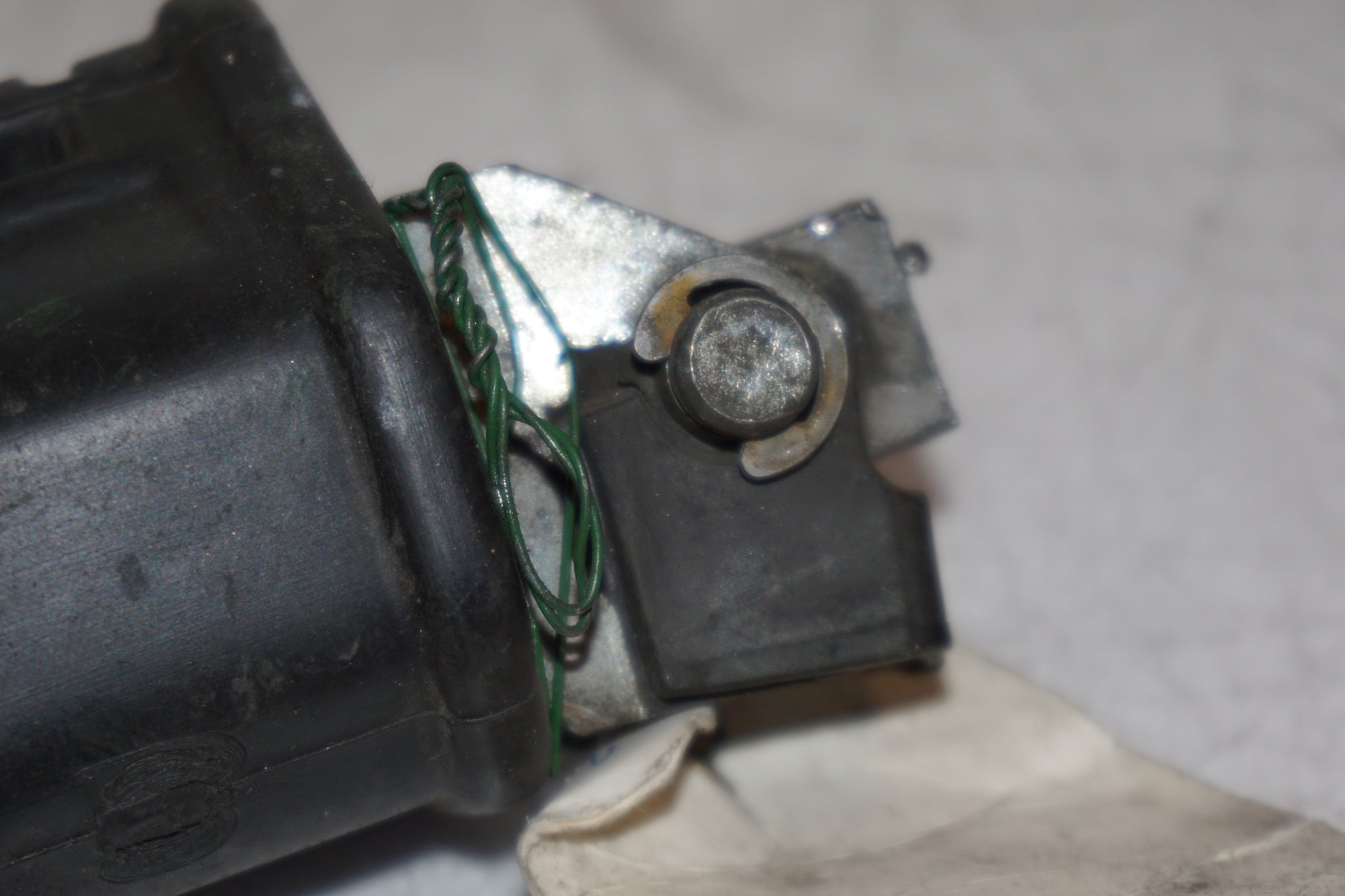 Extrabild1 på Fotpinne från en Suzuki GSX 1100 F -1990 motorcykel.