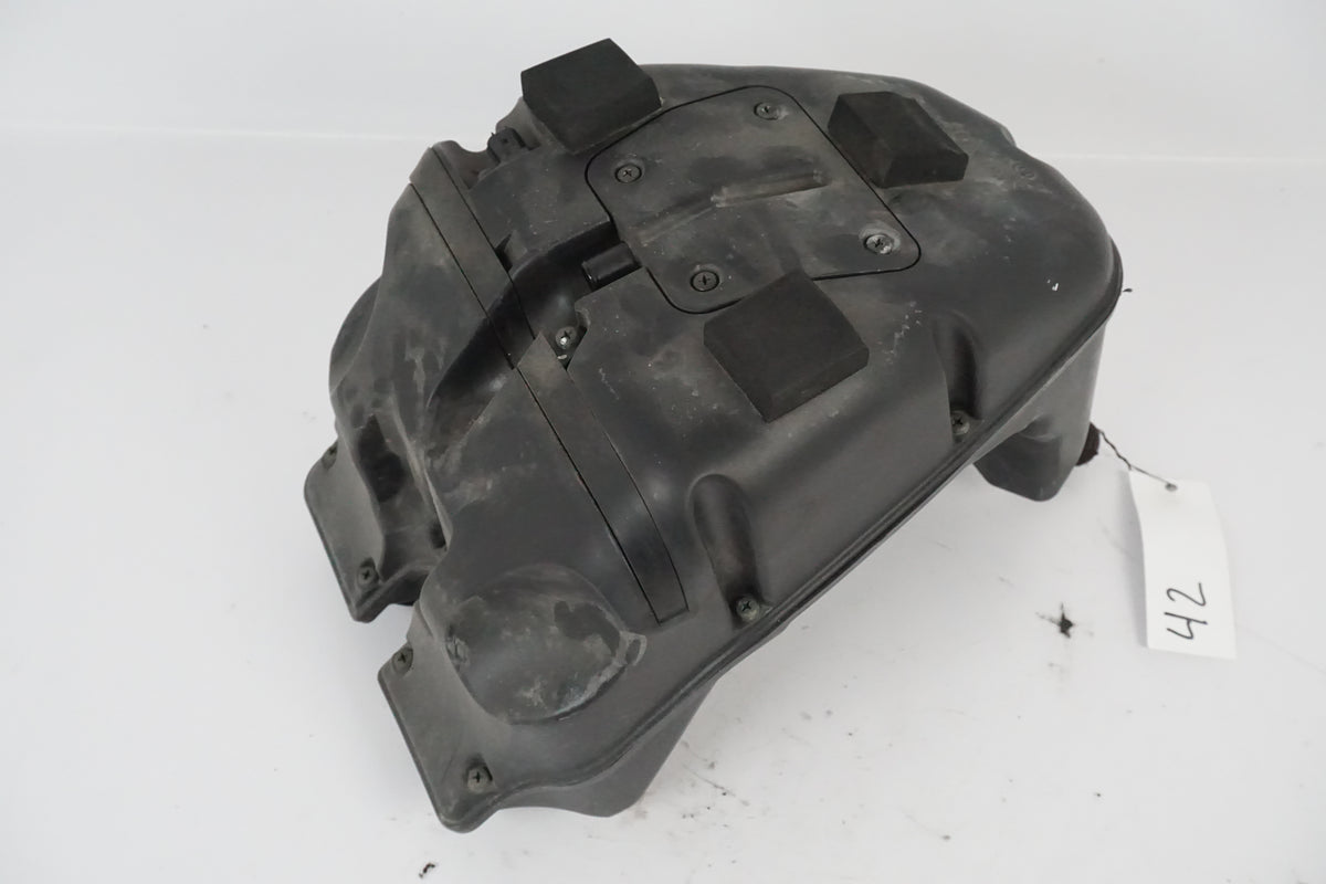 Air canister