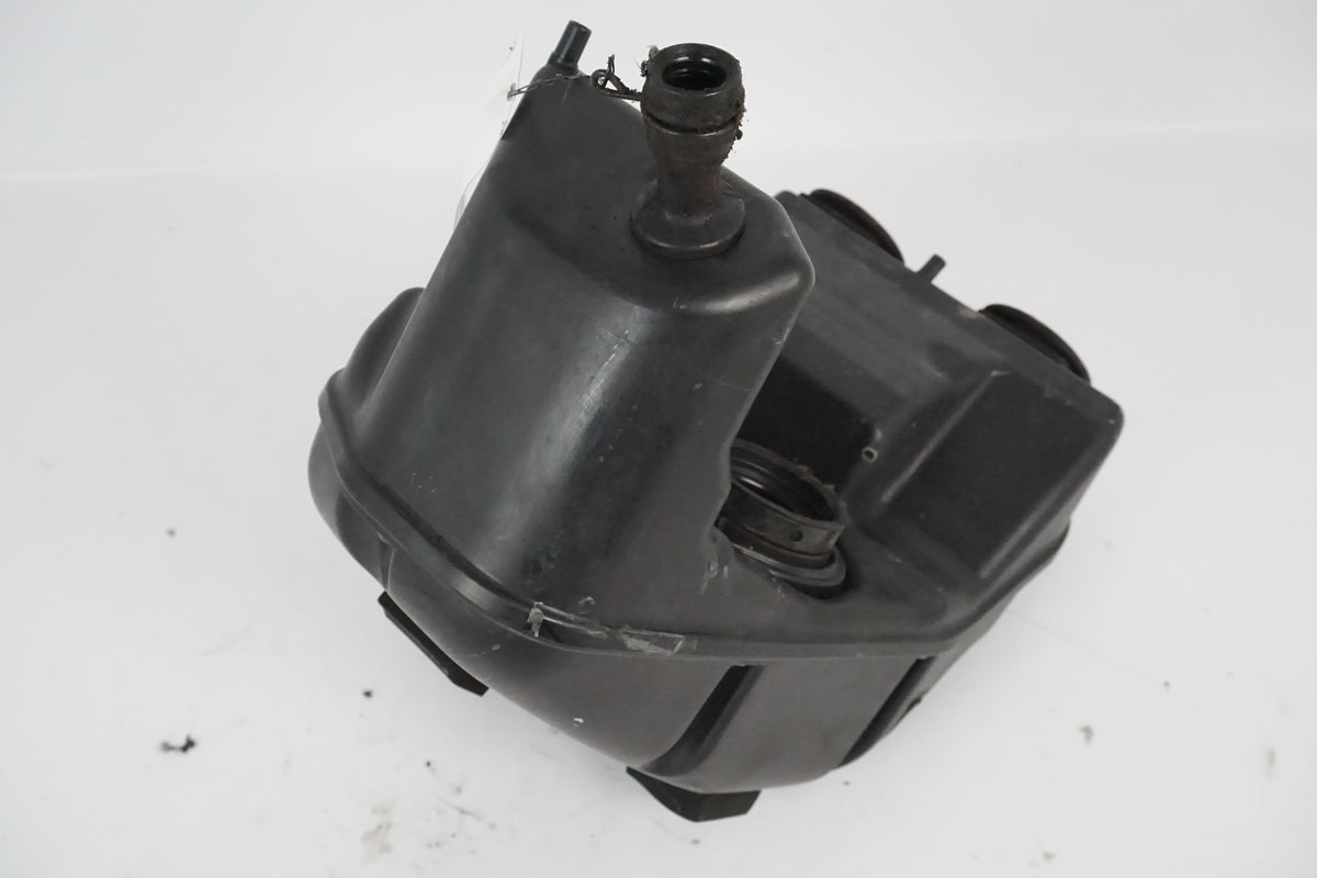 Air canister