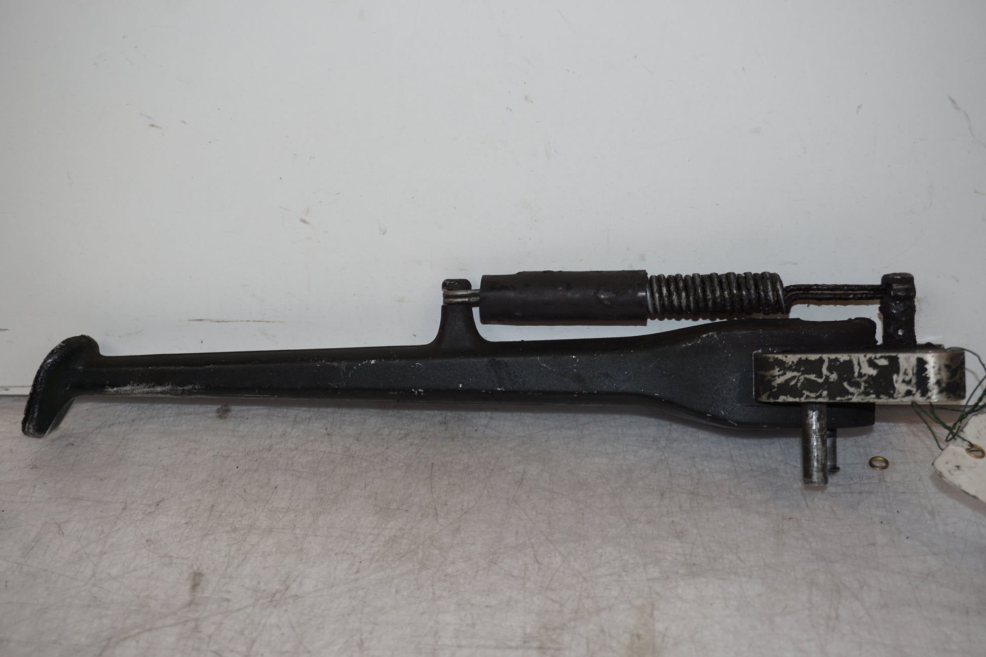 Framsidan på Sidostöd från en BMW S 1000 RR -2010 motorcykel.