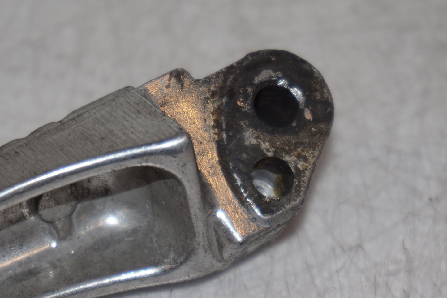 Snett uppifrån på Fotpinne från en Suzuki TL 1000 S -1997 motorcykel.