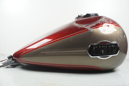 Baksidan på Bensintank från en H-D Touring Ultra Classic FLHTCU/I -2009 motorcykel.