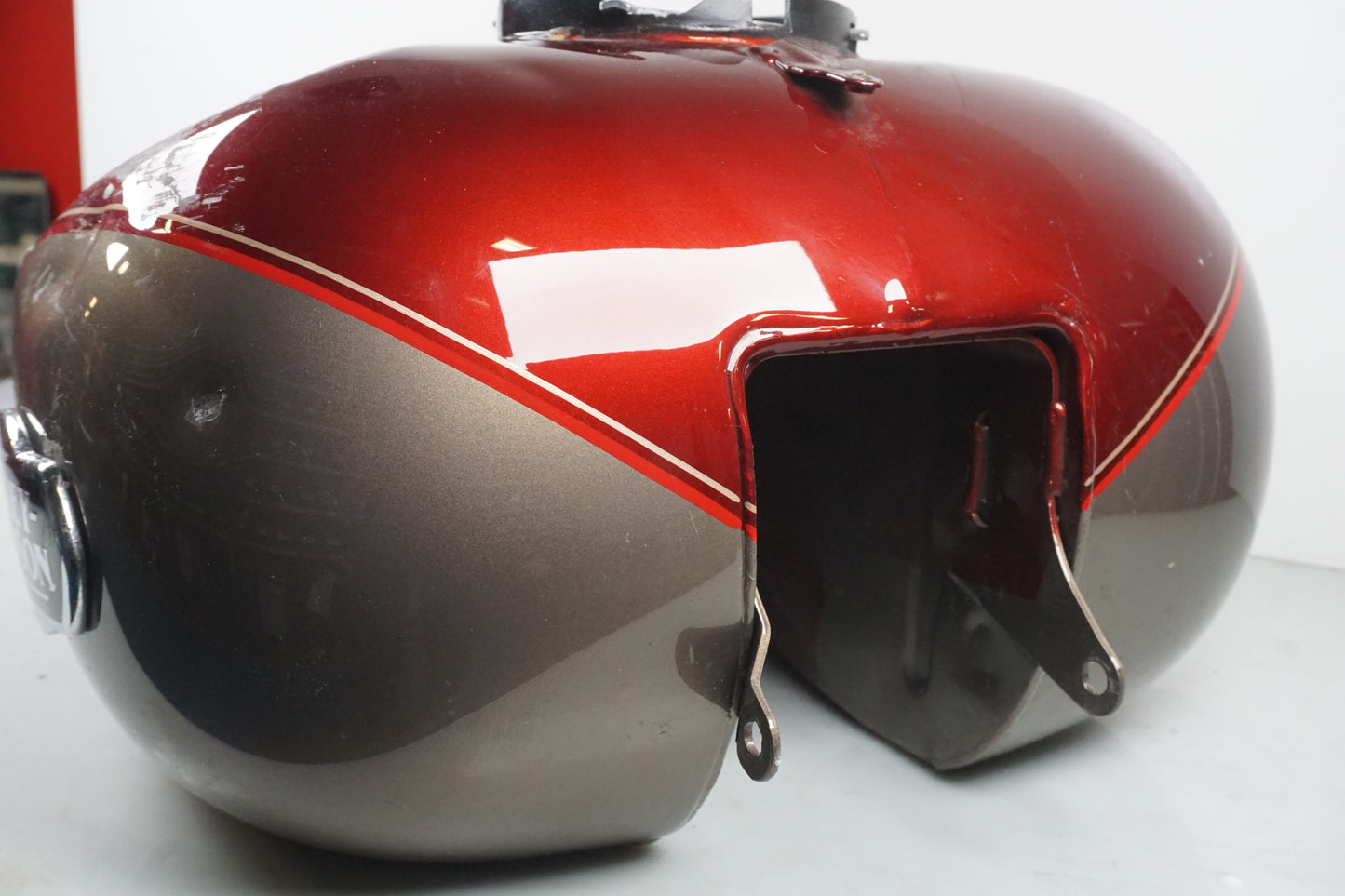 Extrabild2 på Bensintank från en H-D Touring Ultra Classic FLHTCU/I -2009 motorcykel.