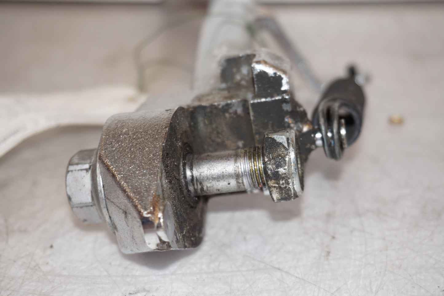 Extrabild1 på Sidostöd från en Kawasaki VN 2000 -2006 motorcykel.