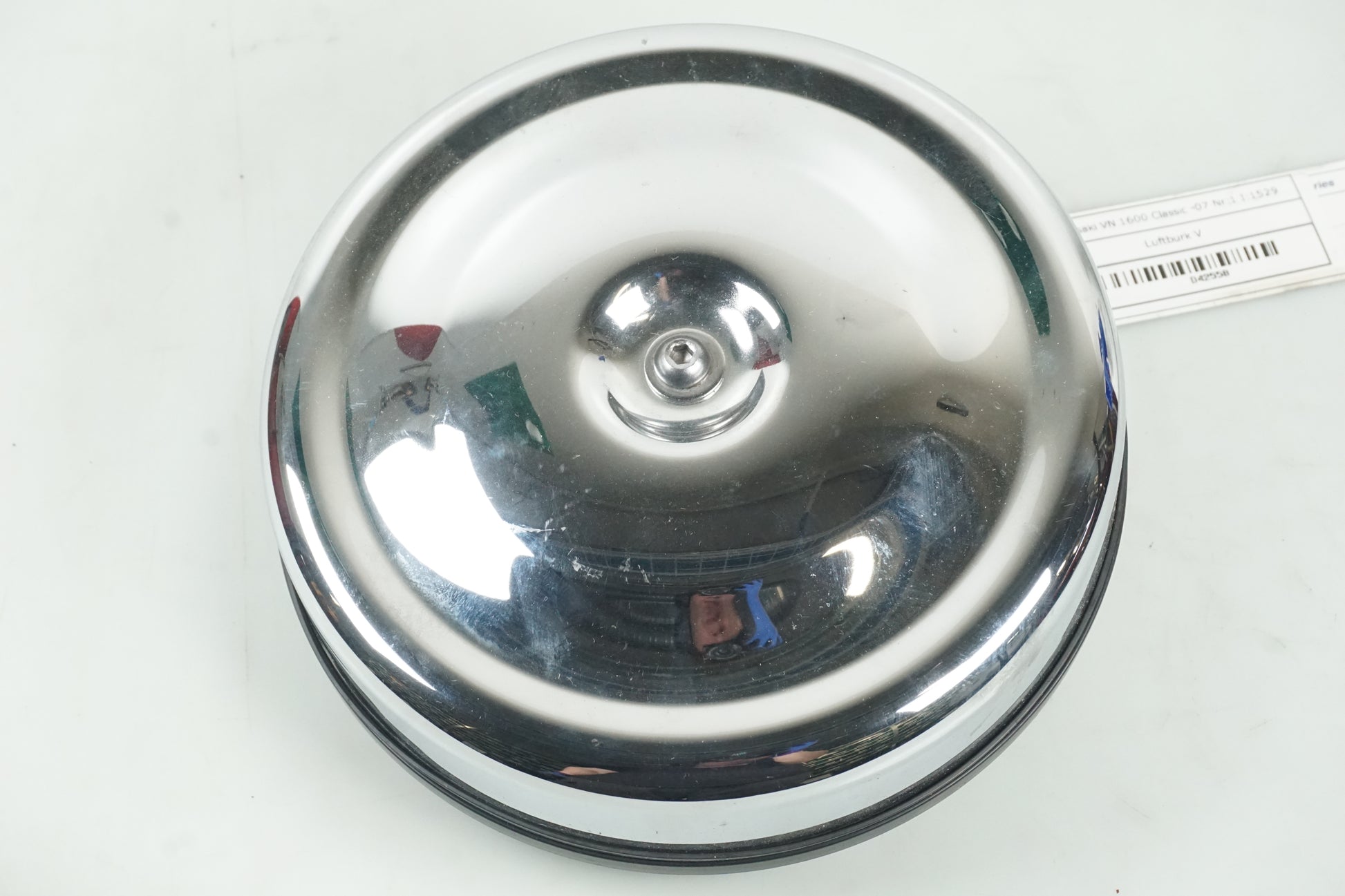 Baksidan på Luftburk från en Kawasaki VN 1600 -2006 motorcykel.