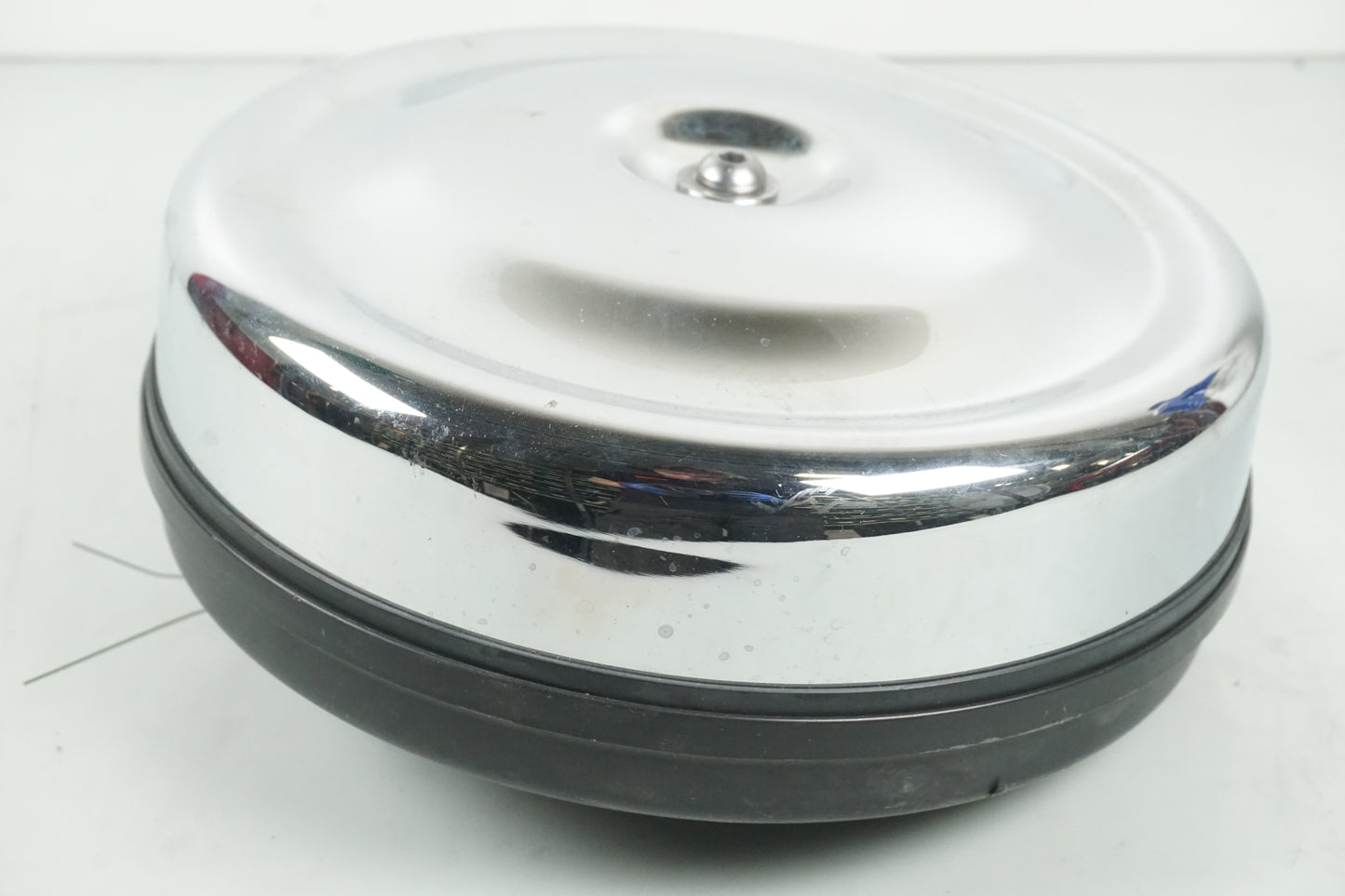 Höger sida på Luftburk från en Kawasaki VN 1600 -2006 motorcykel.