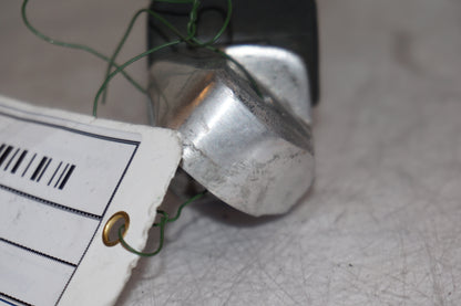 Snett nerifrån på Fotpinne från en Suzuki DL 1000 -2004 motorcykel.