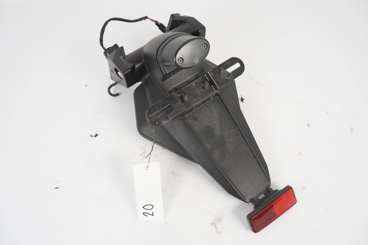 Rear fender