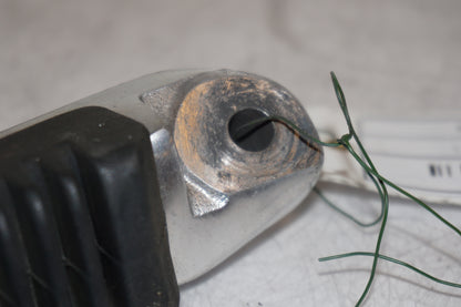 Extrabild1 på Fotpinne från en Suzuki DL 1000 -2004 motorcykel.