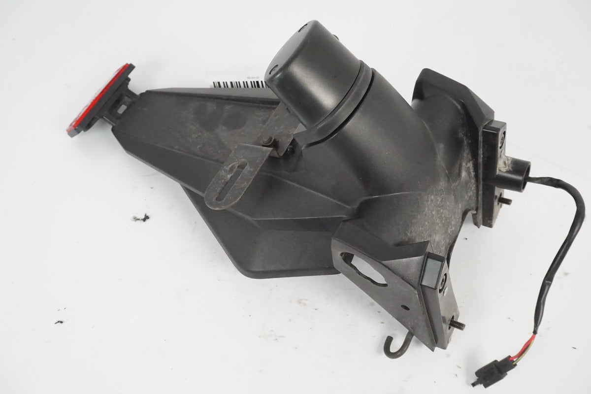 Rear fender