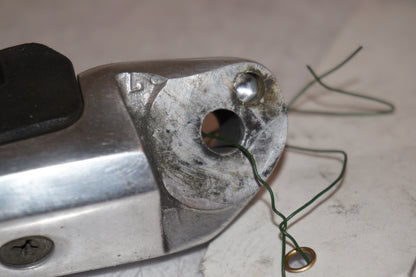 Extrabild2 på Fotpinne från en Suzuki DL 1000 -2004 motorcykel.