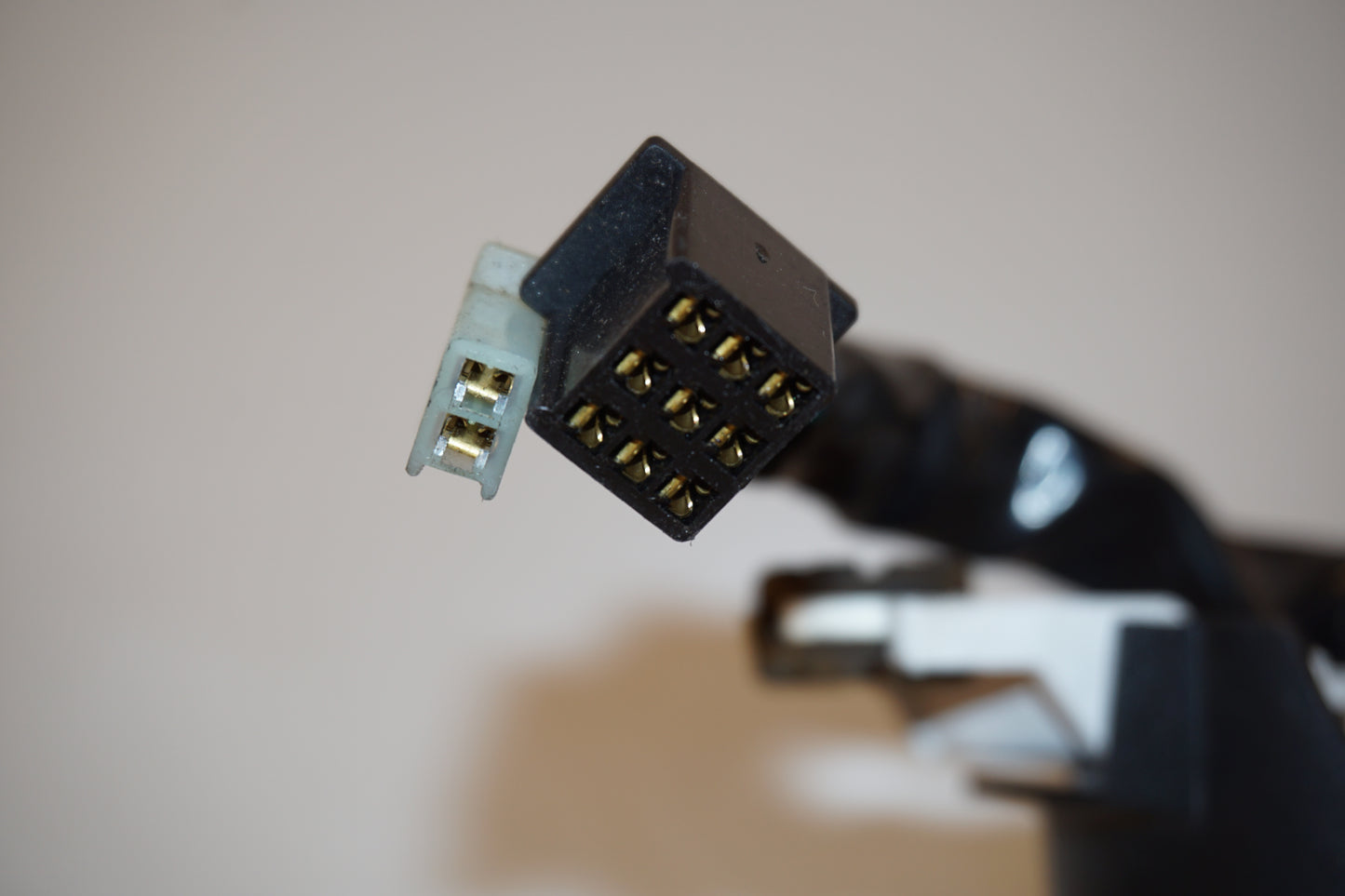 Extrabild1 på Instrumentpanel från en Honda CBR 125 R -2005 motorcykel.