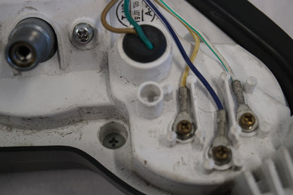 Extrabild2 på Instrumentpanel från en Honda CBR 125 R -2005 motorcykel.