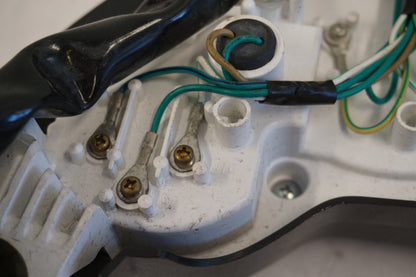 Extrabild3 på Instrumentpanel från en Honda CBR 125 R -2005 motorcykel.