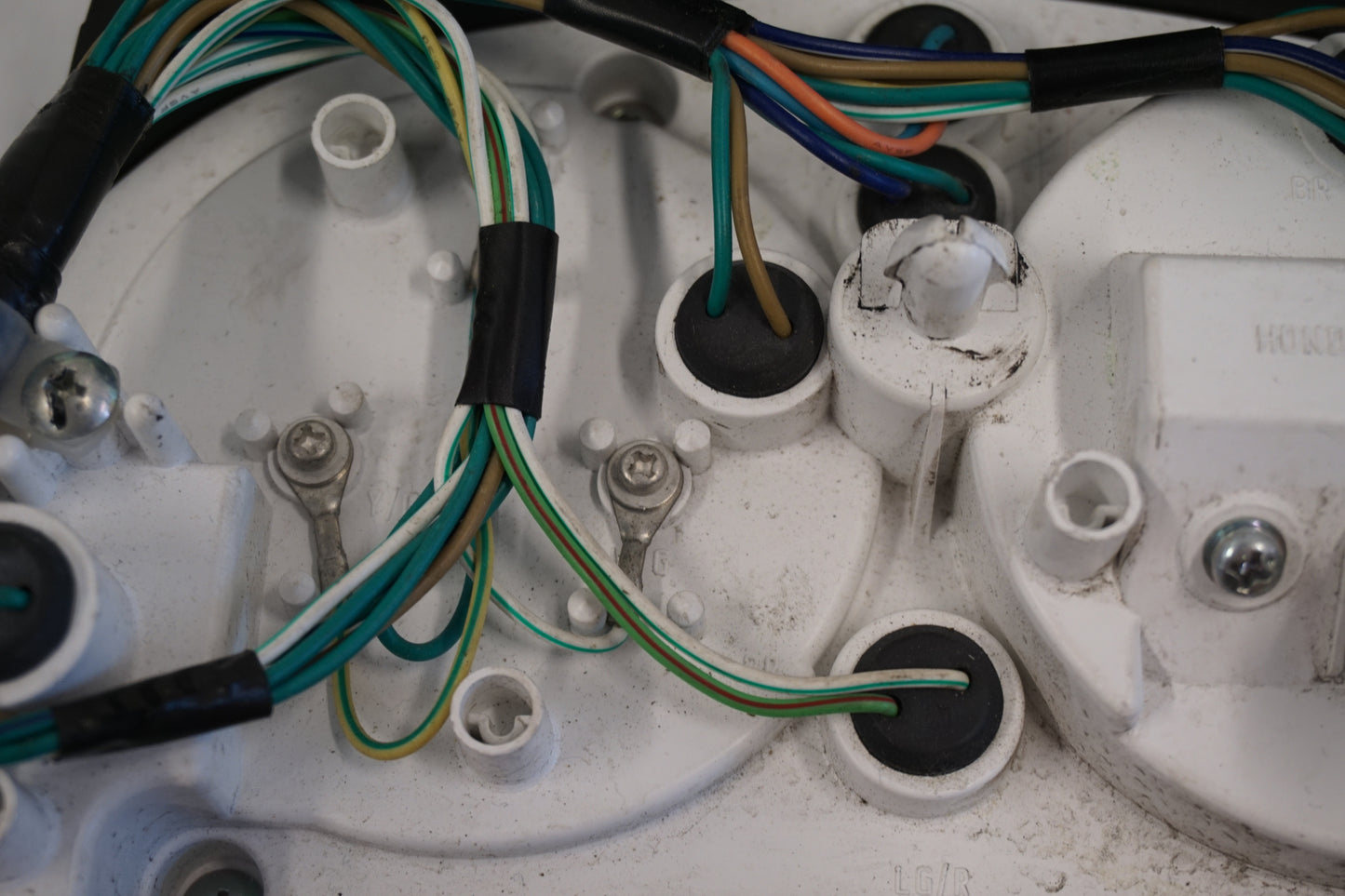 Extrabild4 på Instrumentpanel från en Honda CBR 125 R -2005 motorcykel.