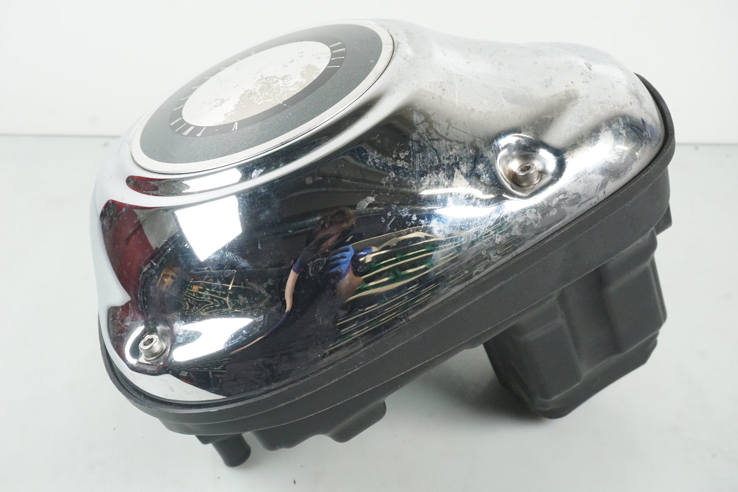 Höger sida på Luftburk från en Kawasaki VN 1700 Classic Tourer -2009 motorcykel.