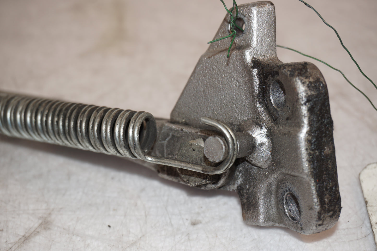 Extrabild1 på Sidostöd från en Kawasaki ZZR 1200 -2002 motorcykel.