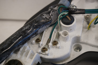 Extrabild2 på Instrumentpanel från en Honda CBR 125 R -2004 motorcykel.