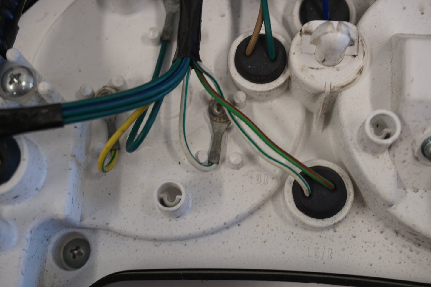 Extrabild4 på Instrumentpanel från en Honda CBR 125 R -2004 motorcykel.