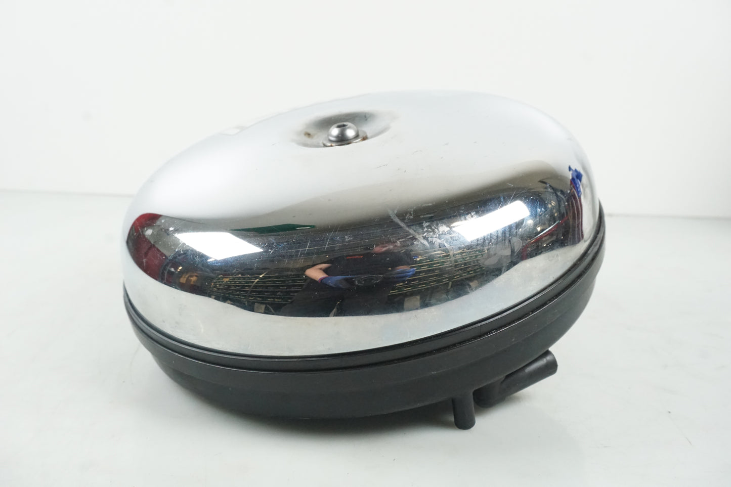 Snett nerifrån på Luftburk från en Kawasaki VN 1500 Classic Tourer -2003 motorcykel.