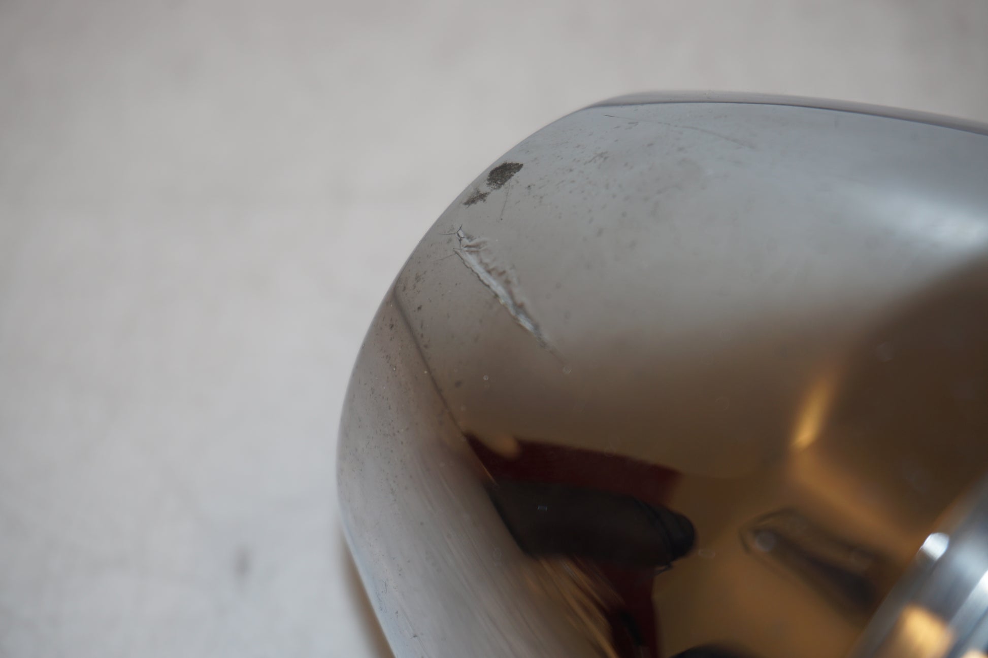 Höger sida på Varvräknare från en Kawasaki Zephyr 750 -1991 motorcykel.