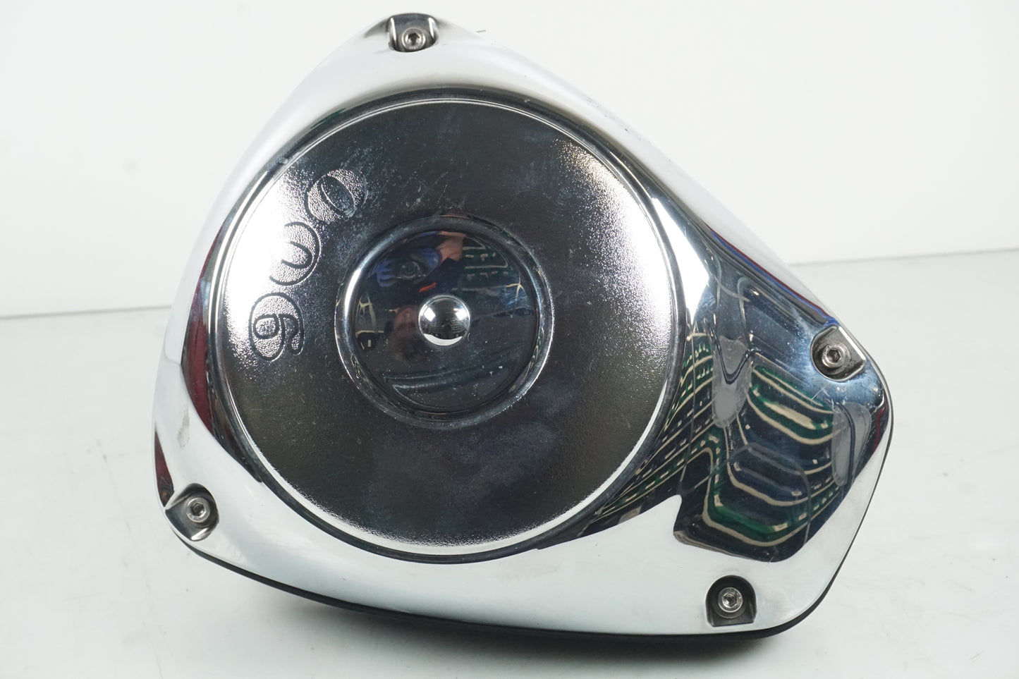 Framsidan på Luftburk från en Kawasaki VN 900 -2008 motorcykel.