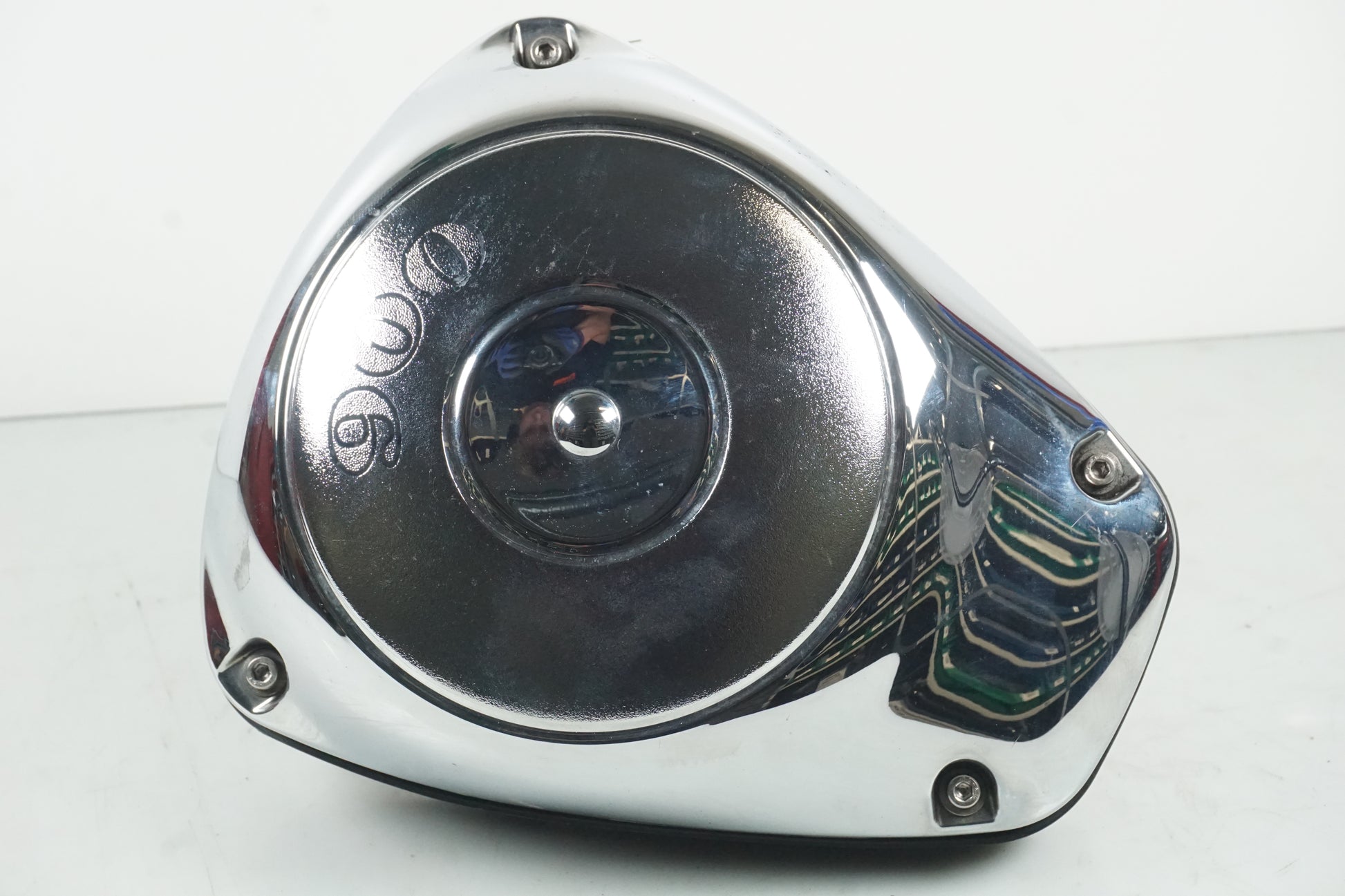 Framsidan på Luftburk från en Kawasaki VN 900 -2008 motorcykel.