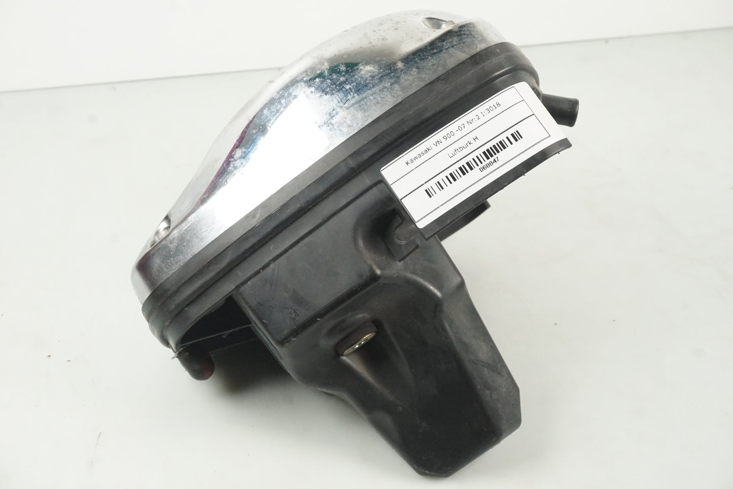 Baksidan på Luftburk från en Kawasaki VN 900 -2007 motorcykel.