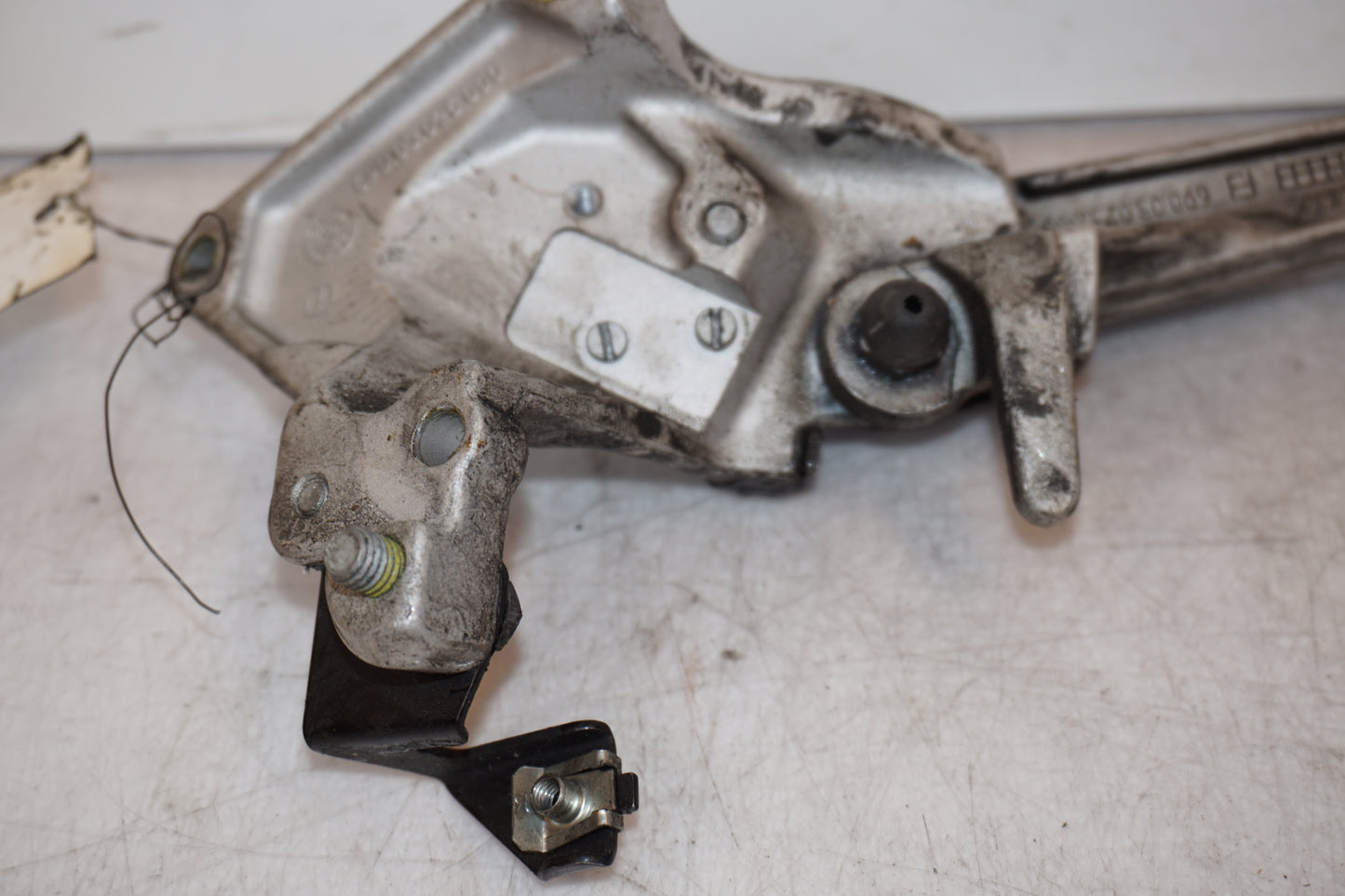 Vänster sida på Sidostöd från en KTM RC8 -2009 motorcykel.