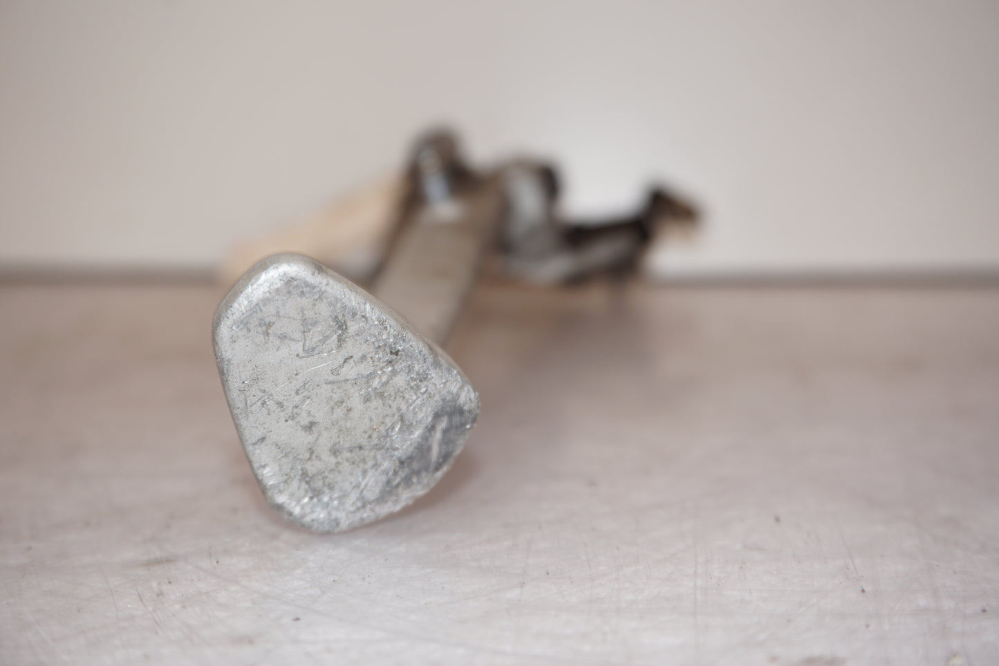 Extrabild1 på Sidostöd från en KTM RC8 -2009 motorcykel.