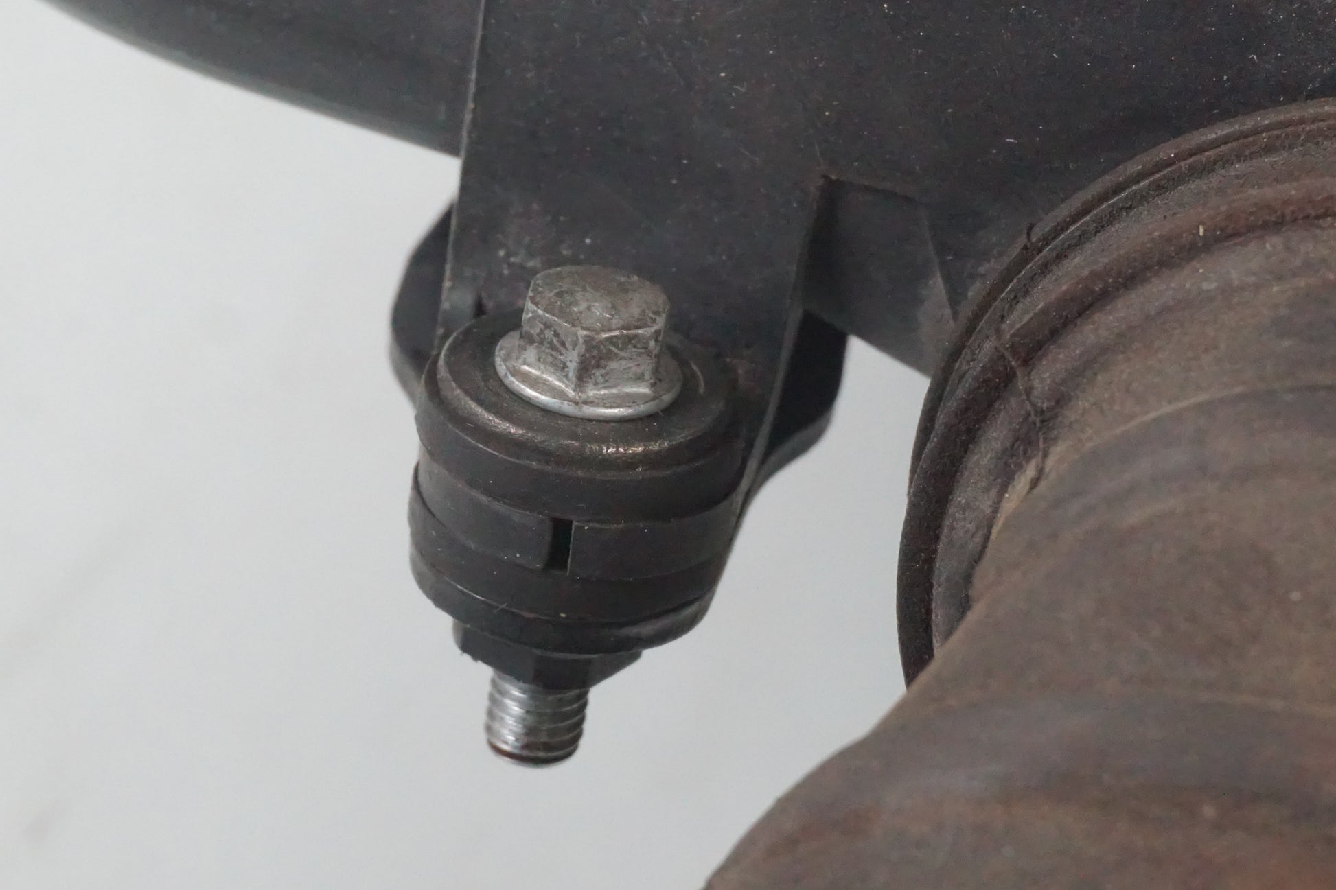 Snett uppifrån på Luftburk från en Suzuki VL 800 -2001 motorcykel.