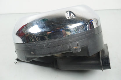 Vänster sida på Luftburk från en Yamaha XVS 650 -1999 motorcykel.