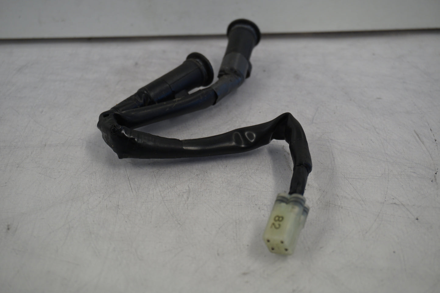 Baksidan på Instrumentkablage från en Honda VT 1100 C -2000 motorcykel.