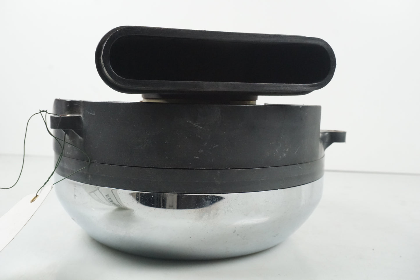 Snett nerifrån på Luftburk från en Yamaha XVS 650 -1999 motorcykel.