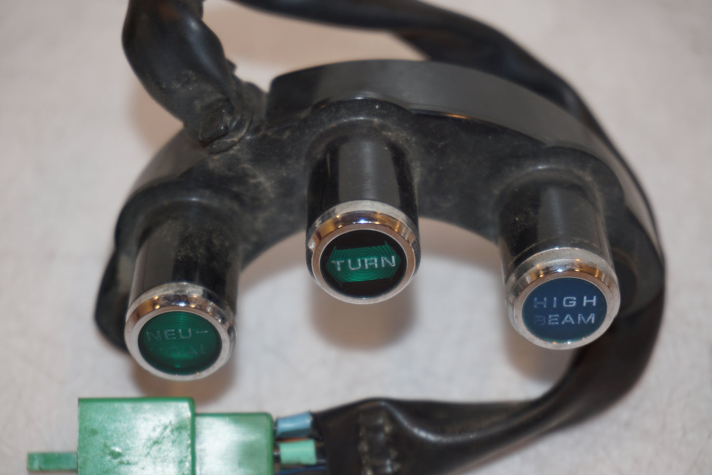 Vänster sida på Kontrollampor från en Honda VT 600 C -1994 motorcykel.