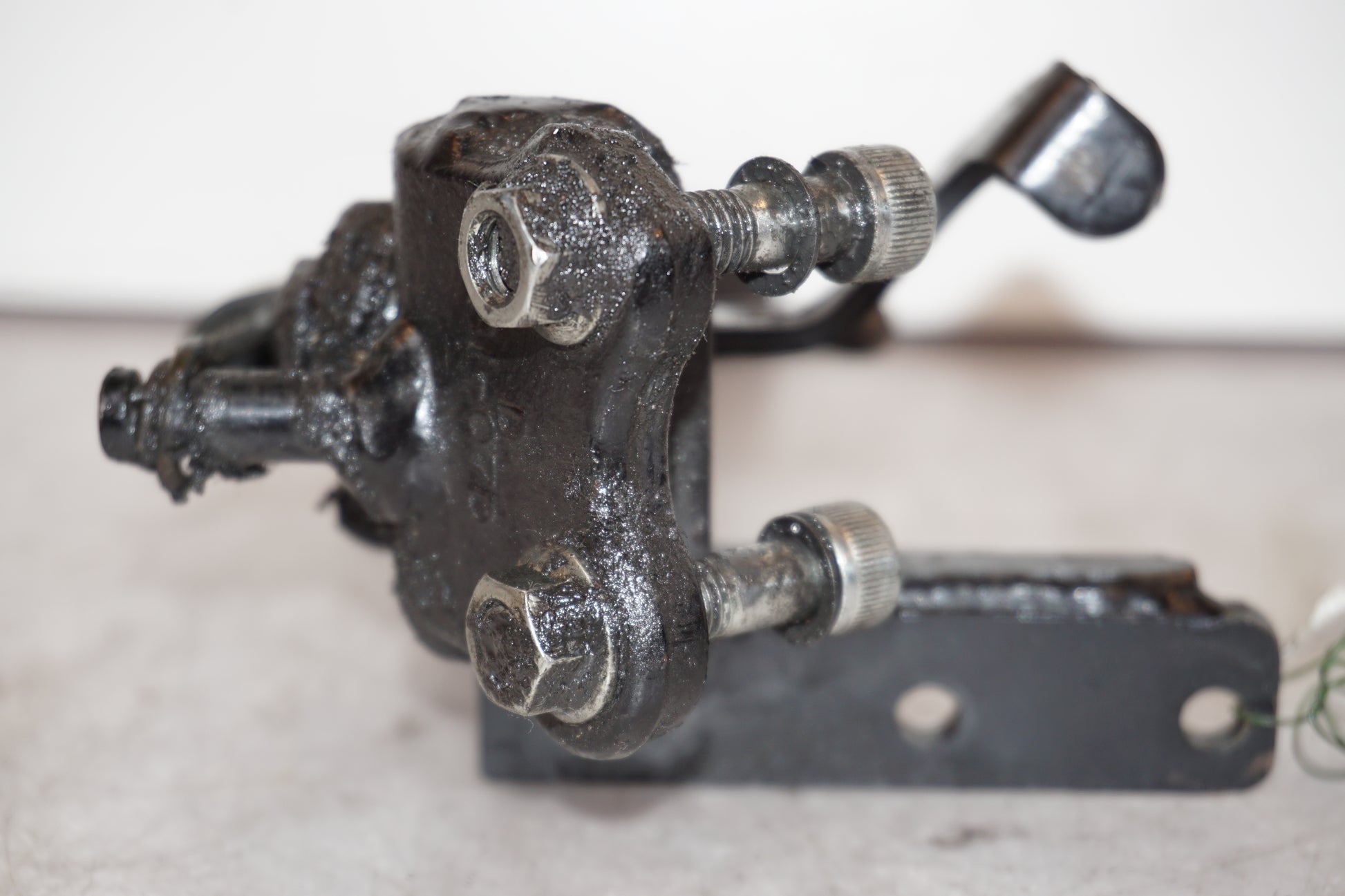 Snett uppifrån på Sidostöd från en Suzuki GSX-R 1100 -1991 motorcykel.